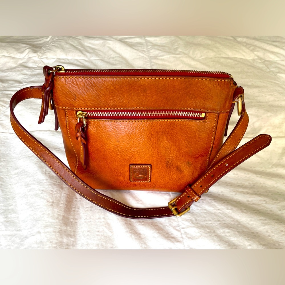 DOONEY BOURKE pebbled leather purse / bag!